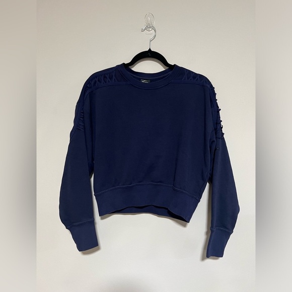 Nike Navy Blue Crewneck Cropped Training Sweatshirt Size Small - Picture 1 of 9